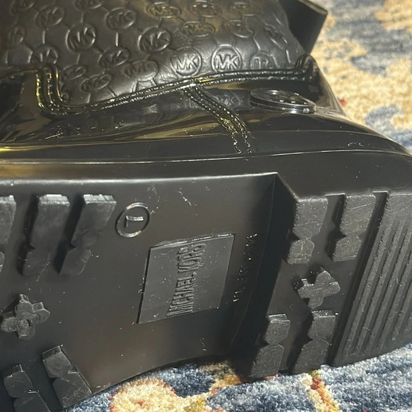 MK Michael Kors Designer Women Blakely Logo Embossed Ankle Rain Boot Shoes Blk 7 - Picture 10 of 15